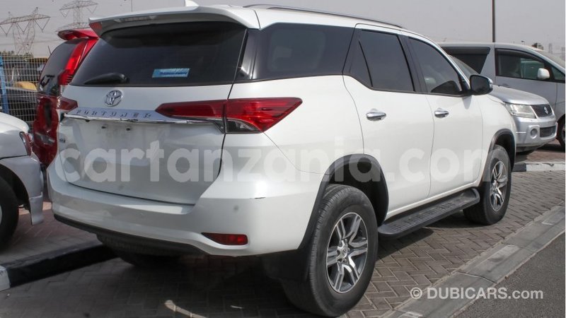 Big with watermark toyota fortuner arusha import dubai 7361