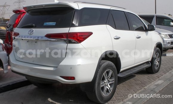 Buy Import Toyota Fortuner White Car in Import - Dubai in Arusha Buy Import Toyota Fortuner White Car in Import - Dubai in Arusha