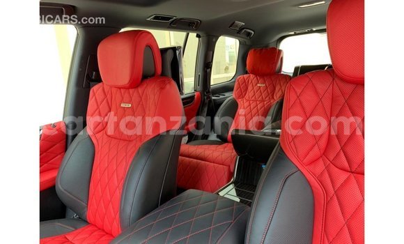 Nunua Imported Lexus LX Nyeusi Gari ndani ya Import - Dubai nchini Arusha Nunua Imported Lexus LX Nyeusi Gari ndani ya Import - Dubai nchini Arusha