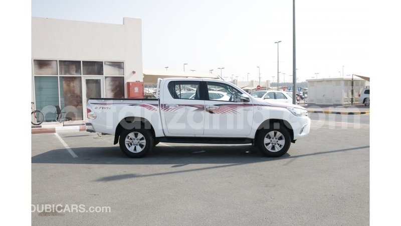 Big with watermark toyota hilux arusha import dubai 7400