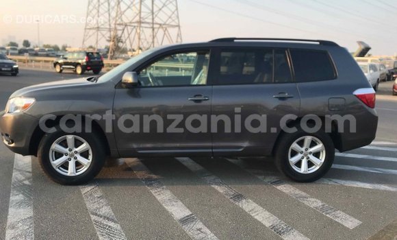 Nunua Imported Toyota Highlander Nyingine Gari ndani ya Import - Dubai nchini Arusha Nunua Imported Toyota Highlander Nyingine Gari ndani ya Import - Dubai nchini Arusha
