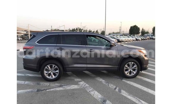 Nunua Imported Toyota Highlander Nyingine Gari ndani ya Import - Dubai nchini Arusha Nunua Imported Toyota Highlander Nyingine Gari ndani ya Import - Dubai nchini Arusha