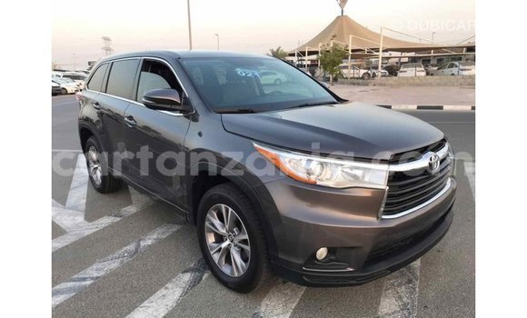 Nunua Imported Toyota Highlander Nyingine Gari ndani ya Import - Dubai nchini Arusha Nunua Imported Toyota Highlander Nyingine Gari ndani ya Import - Dubai nchini Arusha