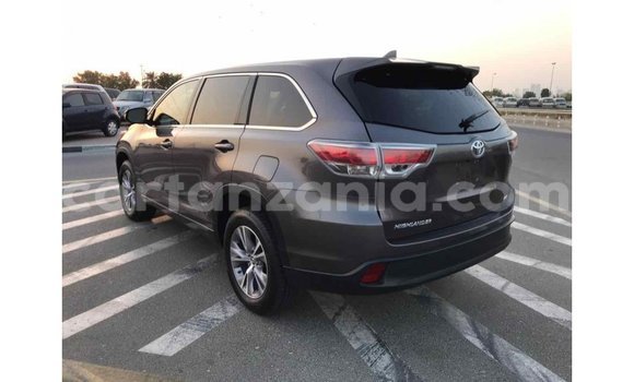 Nunua Imported Toyota Highlander Nyingine Gari ndani ya Import - Dubai nchini Arusha Nunua Imported Toyota Highlander Nyingine Gari ndani ya Import - Dubai nchini Arusha