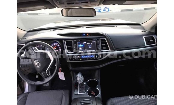 Nunua Imported Toyota Highlander Nyingine Gari ndani ya Import - Dubai nchini Arusha Nunua Imported Toyota Highlander Nyingine Gari ndani ya Import - Dubai nchini Arusha