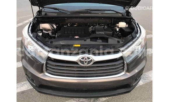 Nunua Imported Toyota Highlander Nyingine Gari ndani ya Import - Dubai nchini Arusha Nunua Imported Toyota Highlander Nyingine Gari ndani ya Import - Dubai nchini Arusha