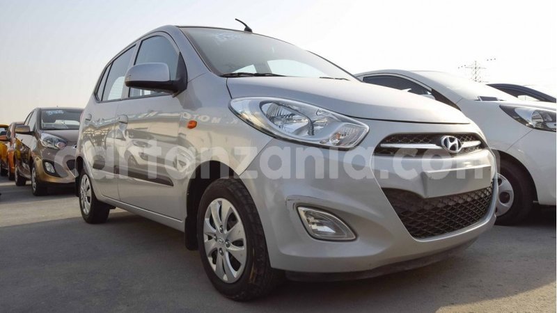 Big with watermark hyundai i10 arusha import dubai 7421