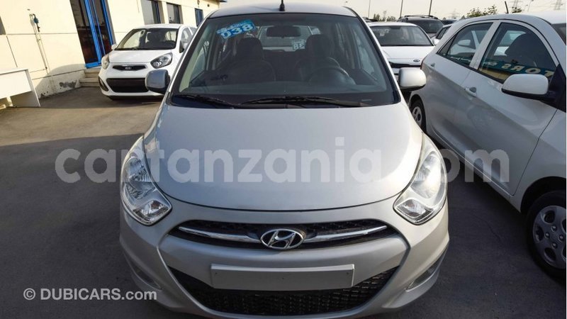Big with watermark hyundai i10 arusha import dubai 7421