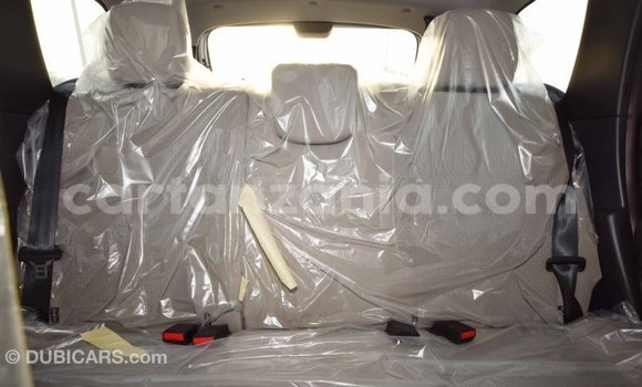 Buy Import Renault Duster White Car in Import - Dubai in Arusha Buy Import Renault Duster White Car in Import - Dubai in Arusha