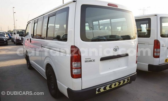 Buy Import Toyota Hiace White Car in Import - Dubai in Arusha Buy Import Toyota Hiace White Car in Import - Dubai in Arusha