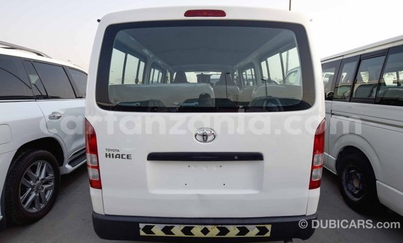 Buy Import Toyota Hiace White Car in Import - Dubai in Arusha Buy Import Toyota Hiace White Car in Import - Dubai in Arusha