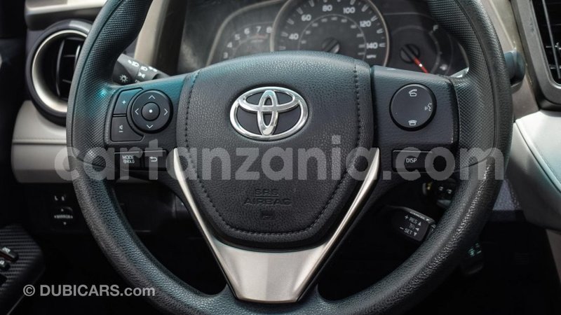 Big with watermark toyota ade arusha import dubai 7424