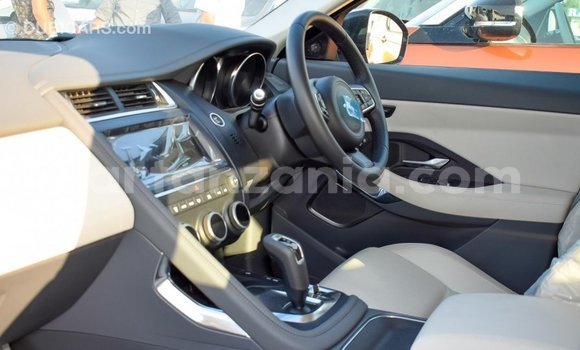 Nunua Imported Jaguar E-Pace Nyeupe Gari ndani ya Import - Dubai nchini Arusha Nunua Imported Jaguar E-Pace Nyeupe Gari ndani ya Import - Dubai nchini Arusha