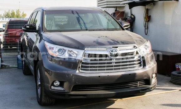 Buy Import Toyota Highlander Other Car in Import - Dubai in Arusha Buy Import Toyota Highlander Other Car in Import - Dubai in Arusha