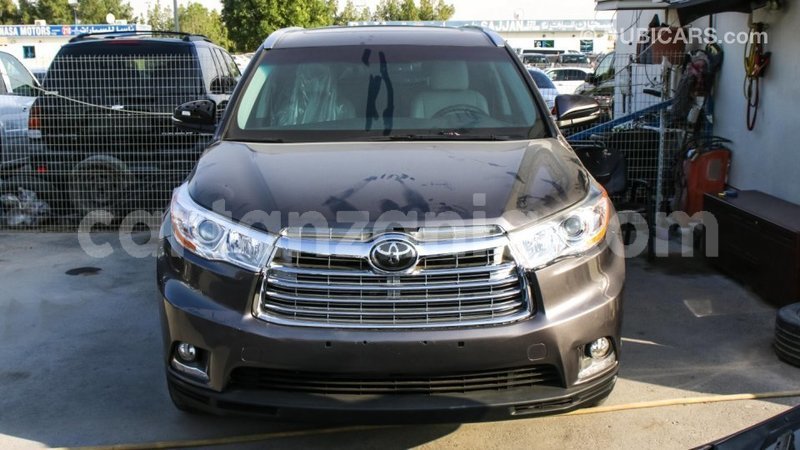 Big with watermark toyota highlander arusha import dubai 7430