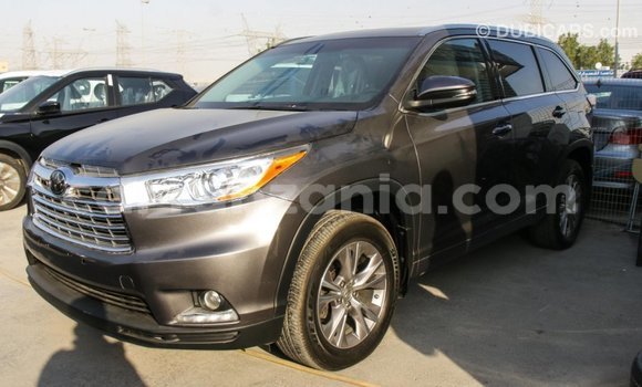 Buy Import Toyota Highlander Other Car in Import - Dubai in Arusha Buy Import Toyota Highlander Other Car in Import - Dubai in Arusha