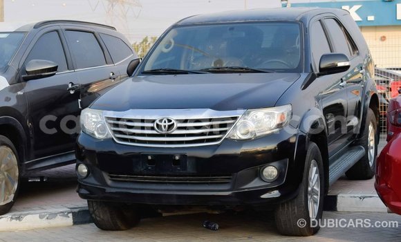 Buy Import Toyota Fortuner Black Car in Import - Dubai in Arusha Buy Import Toyota Fortuner Black Car in Import - Dubai in Arusha