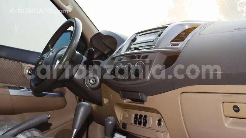 Big with watermark toyota fortuner arusha import dubai 7463