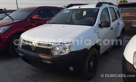 Buy Import Renault Duster White Car in Import - Dubai in Arusha Buy Import Renault Duster White Car in Import - Dubai in Arusha
