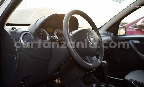 Buy Import Renault Duster White Car in Import - Dubai in Arusha Buy Import Renault Duster White Car in Import - Dubai in Arusha