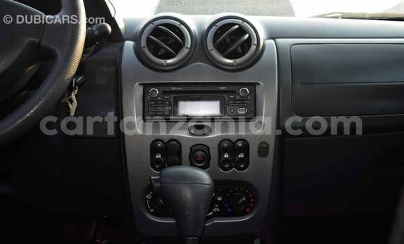 Buy Import Renault Duster White Car in Import - Dubai in Arusha Buy Import Renault Duster White Car in Import - Dubai in Arusha