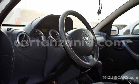 Buy Import Renault Duster White Car in Import - Dubai in Arusha Buy Import Renault Duster White Car in Import - Dubai in Arusha