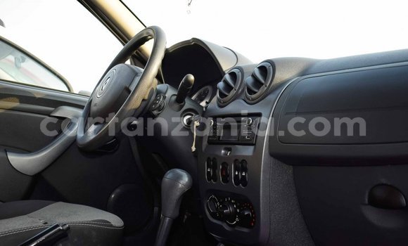 Buy Import Renault Duster White Car in Import - Dubai in Arusha Buy Import Renault Duster White Car in Import - Dubai in Arusha