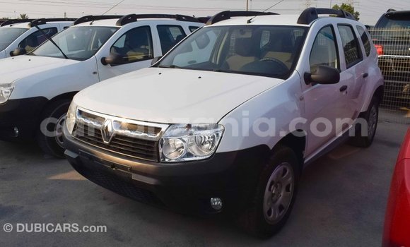 Nunua Imported Renault Duster Nyeupe Gari ndani ya Import - Dubai nchini Arusha Nunua Imported Renault Duster Nyeupe Gari ndani ya Import - Dubai nchini Arusha