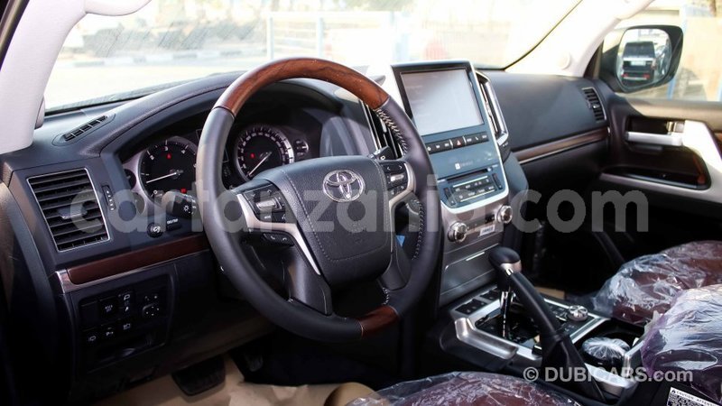 Big with watermark toyota land cruiser arusha import dubai 7470