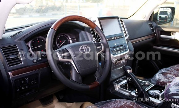 Buy Import Toyota Land Cruiser Black Car in Import - Dubai in Arusha Buy Import Toyota Land Cruiser Black Car in Import - Dubai in Arusha