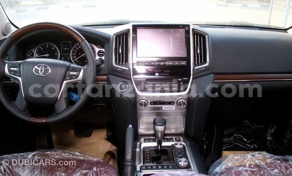 Buy Import Toyota Land Cruiser Black Car in Import - Dubai in Arusha Buy Import Toyota Land Cruiser Black Car in Import - Dubai in Arusha