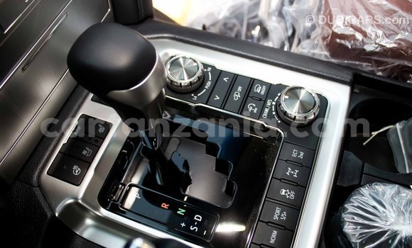 Buy Import Toyota Land Cruiser Black Car in Import - Dubai in Arusha Buy Import Toyota Land Cruiser Black Car in Import - Dubai in Arusha