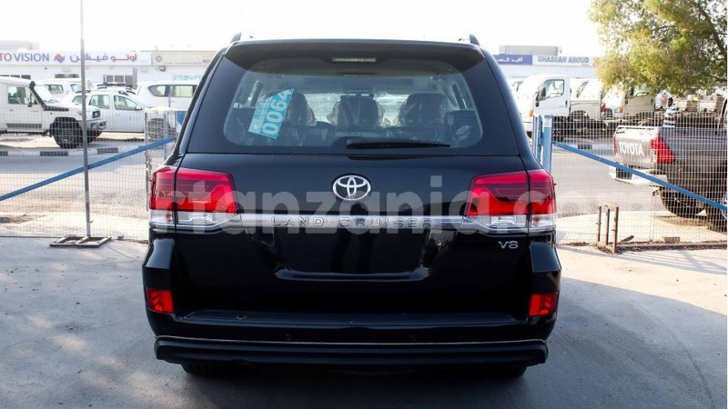 Big with watermark toyota land cruiser arusha import dubai 7470