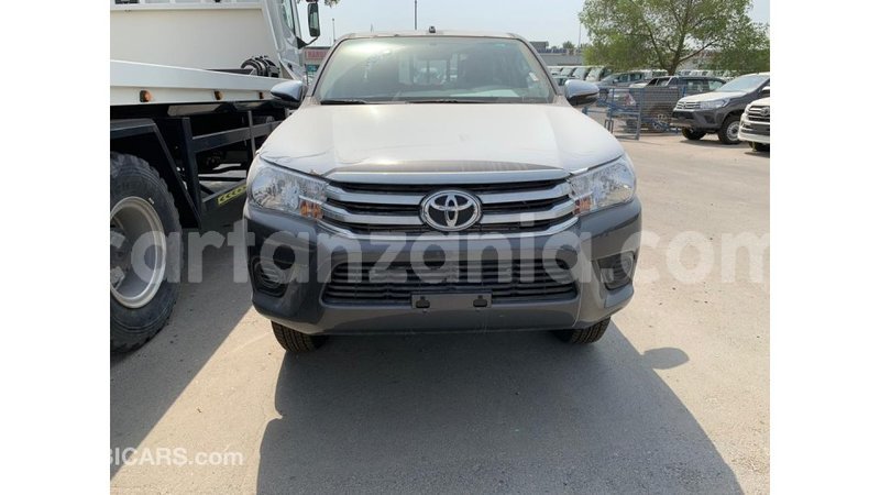 Big with watermark toyota hilux arusha import dubai 7479