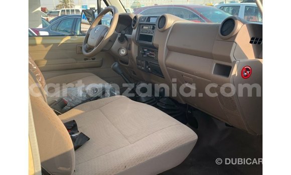 Buy Import Toyota Land Cruiser Beige Car in Import - Dubai in Arusha Buy Import Toyota Land Cruiser Beige Car in Import - Dubai in Arusha