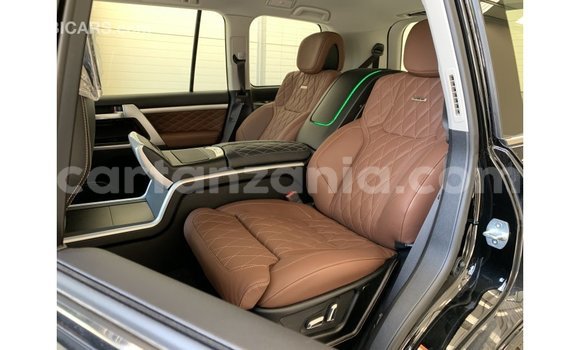 Nunua Imported Toyota Land Cruiser Nyeusi Gari ndani ya Import - Dubai nchini Arusha Nunua Imported Toyota Land Cruiser Nyeusi Gari ndani ya Import - Dubai nchini Arusha
