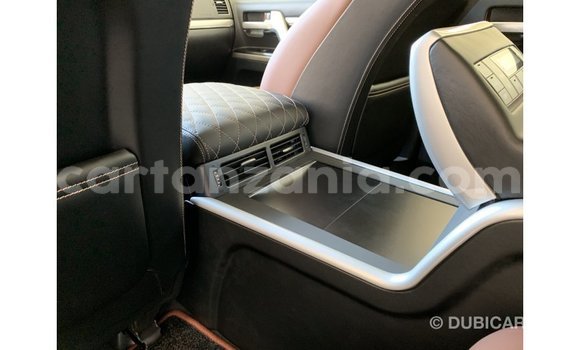 Nunua Imported Toyota Land Cruiser Nyeusi Gari ndani ya Import - Dubai nchini Arusha Nunua Imported Toyota Land Cruiser Nyeusi Gari ndani ya Import - Dubai nchini Arusha