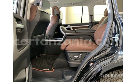 Nunua Imported Toyota Land Cruiser Nyeusi Gari ndani ya Import - Dubai nchini Arusha Nunua Imported Toyota Land Cruiser Nyeusi Gari ndani ya Import - Dubai nchini Arusha