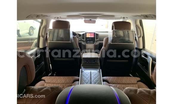 Nunua Imported Toyota Land Cruiser Nyeusi Gari ndani ya Import - Dubai nchini Arusha Nunua Imported Toyota Land Cruiser Nyeusi Gari ndani ya Import - Dubai nchini Arusha
