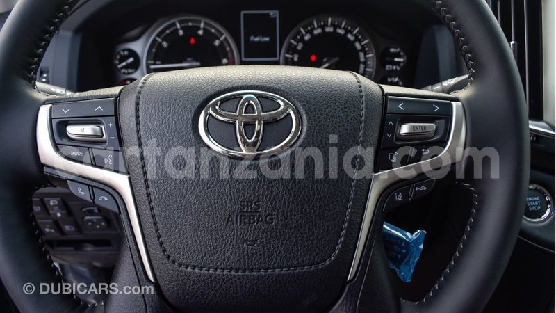 Big with watermark toyota land cruiser arusha import dubai 7483