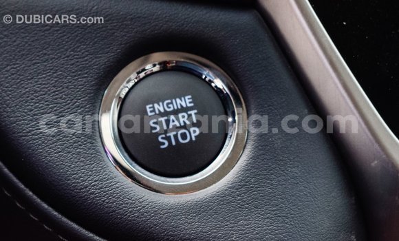 Nunua Imported Toyota Land Cruiser Nyeupe Gari ndani ya Import - Dubai nchini Arusha Nunua Imported Toyota Land Cruiser Nyeupe Gari ndani ya Import - Dubai nchini Arusha