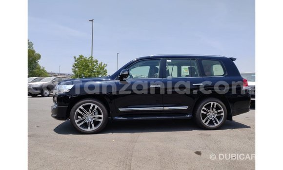 Buy Import Toyota Land Cruiser Black Car in Import - Dubai in Arusha Buy Import Toyota Land Cruiser Black Car in Import - Dubai in Arusha