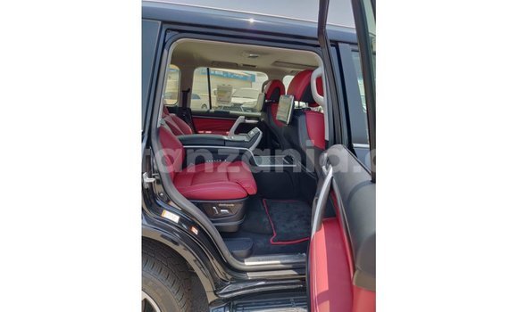 Buy Import Toyota Land Cruiser Black Car in Import - Dubai in Arusha Buy Import Toyota Land Cruiser Black Car in Import - Dubai in Arusha