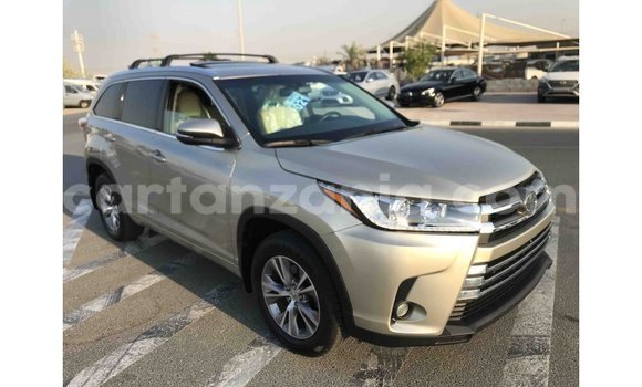 Buy Import Toyota Highlander Other Car in Import - Dubai in Arusha Buy Import Toyota Highlander Other Car in Import - Dubai in Arusha