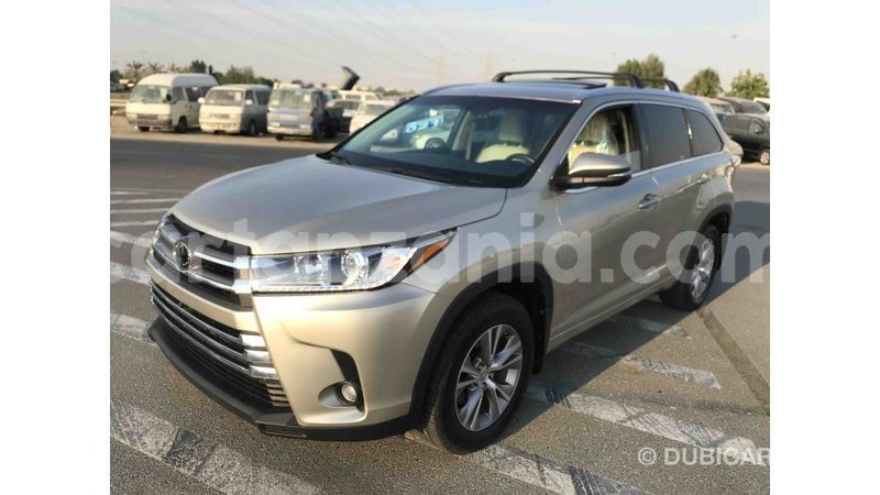 Big with watermark toyota highlander arusha import dubai 7487