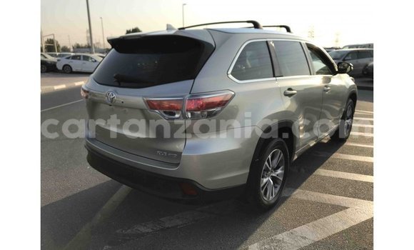 Buy Import Toyota Highlander Other Car in Import - Dubai in Arusha Buy Import Toyota Highlander Other Car in Import - Dubai in Arusha