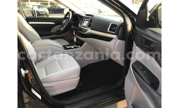Buy Import Toyota Highlander Black Car in Import - Dubai in Arusha Buy Import Toyota Highlander Black Car in Import - Dubai in Arusha