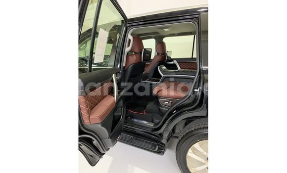 Nunua Imported Toyota Land Cruiser Nyeusi Gari ndani ya Import - Dubai nchini Arusha Nunua Imported Toyota Land Cruiser Nyeusi Gari ndani ya Import - Dubai nchini Arusha