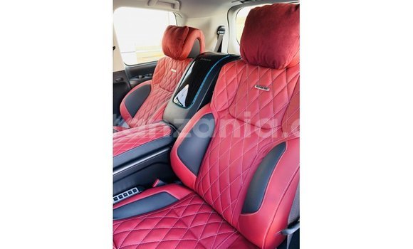 Nunua Imported Lexus LX Nyeusi Gari ndani ya Import - Dubai nchini Arusha Nunua Imported Lexus LX Nyeusi Gari ndani ya Import - Dubai nchini Arusha