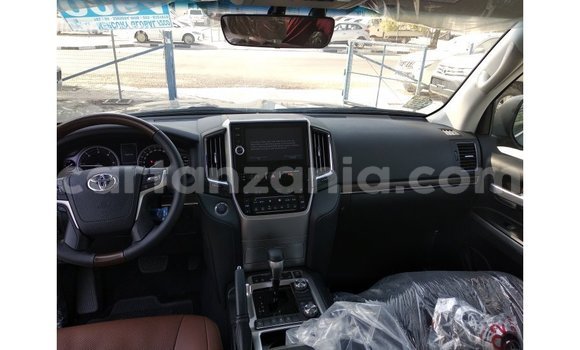 Buy Import Toyota Land Cruiser Black Car in Import - Dubai in Arusha Buy Import Toyota Land Cruiser Black Car in Import - Dubai in Arusha